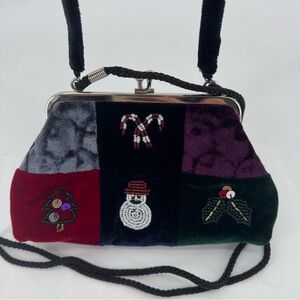 Vintage Christmas Holiday Patchwork Velvet Beaded Kiss Lock Wrislet Crossbody